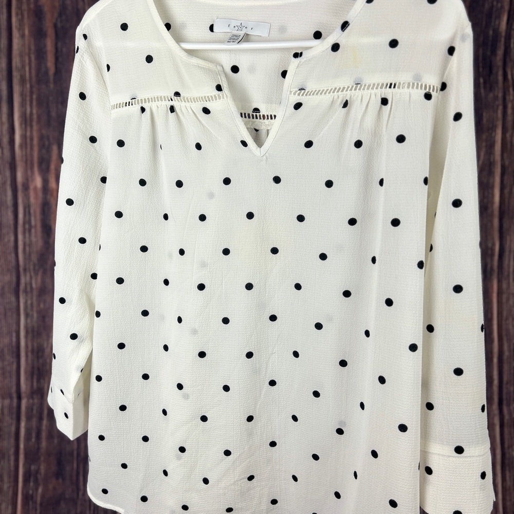 Fever Cream and Black Relaxed 3/4 Sleeve Blouse
